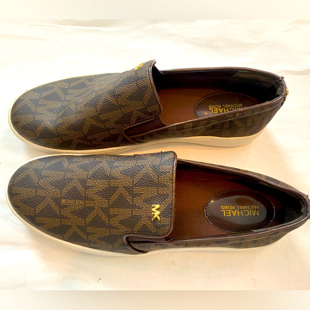 Michael Kors Keaton logo slip on sneaker size 8.5M brown NWT